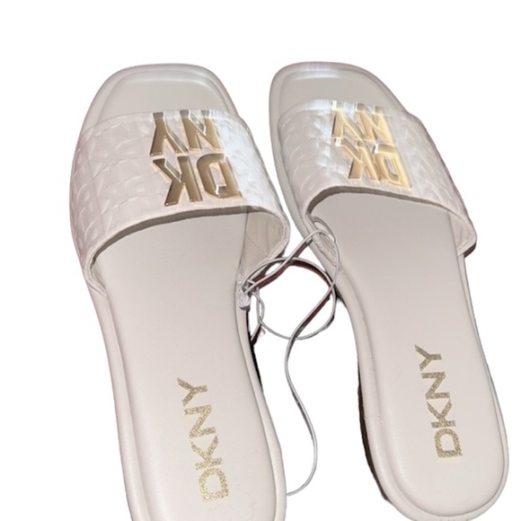 DKNY White Gold Logo Bling Slip On Flat Slides Sandals Size 6.5 - Picture 12 of 12